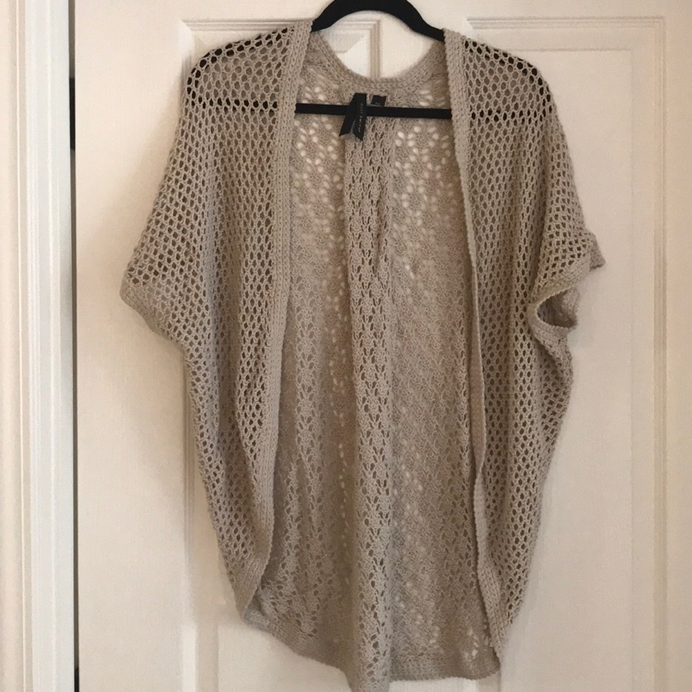 Crochet short sleeve sweater